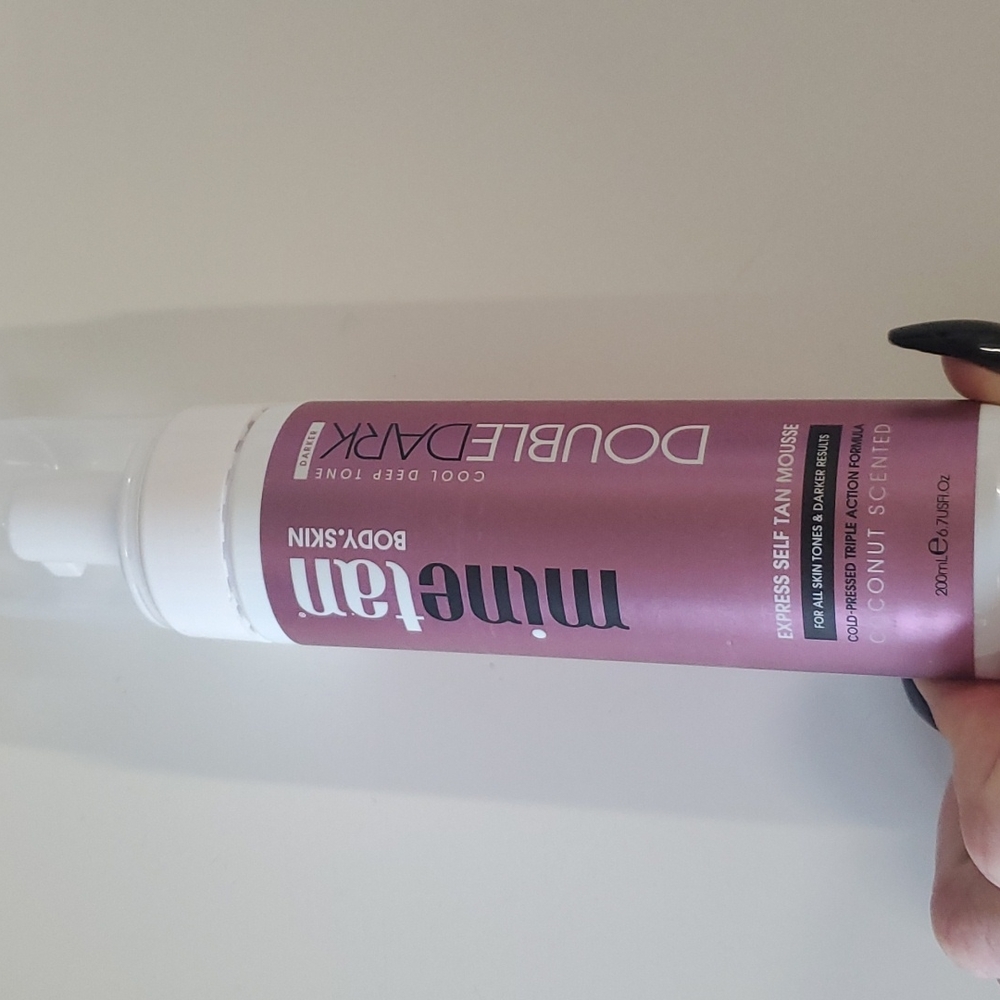 MineTan Double Dark self tanning foam